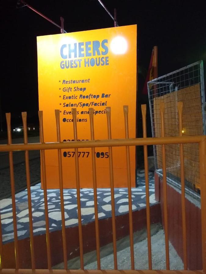 Cheers Guesthouse Botianaw 외부 사진